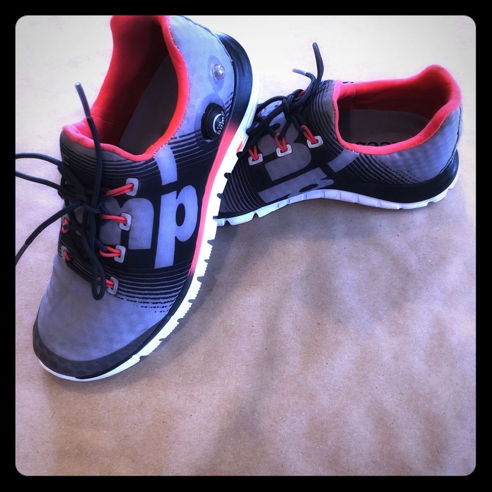 Reebok Pumps size 7..